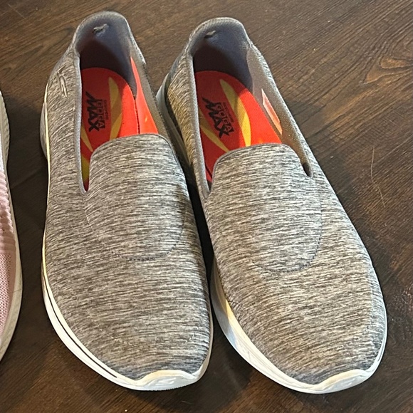 Skechers GoWalks - Picture 1 of 1